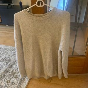 The Group Babaton sweater size small